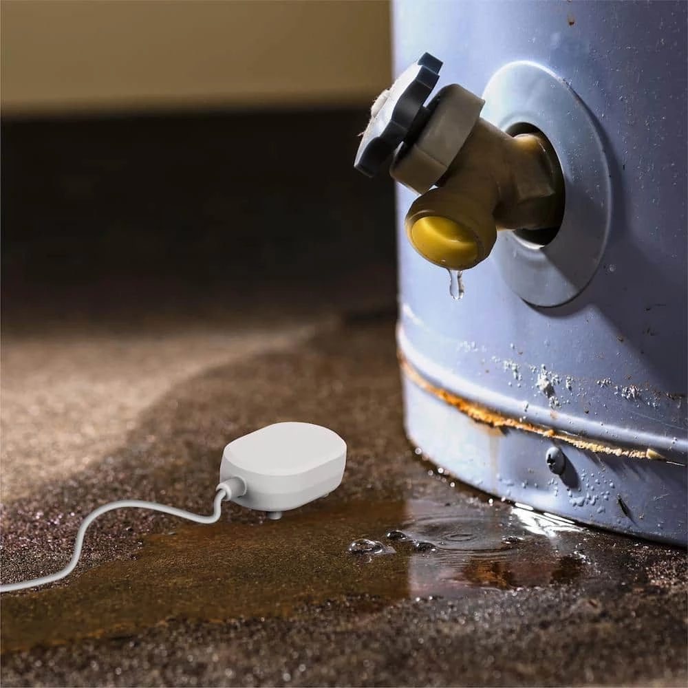 Home Alert Wi-Fi Smart Wireless Water Leak Sensor Alarm Kit (1-Pack) by Swann 8 Home Alert Wi-Fi Smart Wireless Water Leak Sensor Alarm Kit (1-Pack) by Swann - Image 8